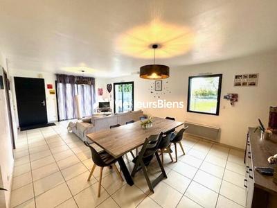 Maison - 117 m² - 6 pièces