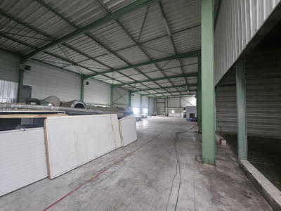 Local d'activités - 4 000 m²