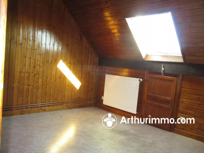 Maison - 80 m² - 5 pièces