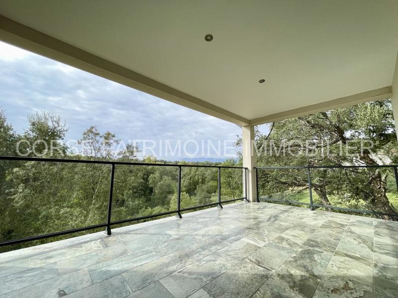 Maison - 145 m² - 7 pièces