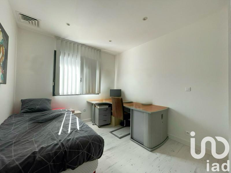 Maison - 190 m² - 6 pièces