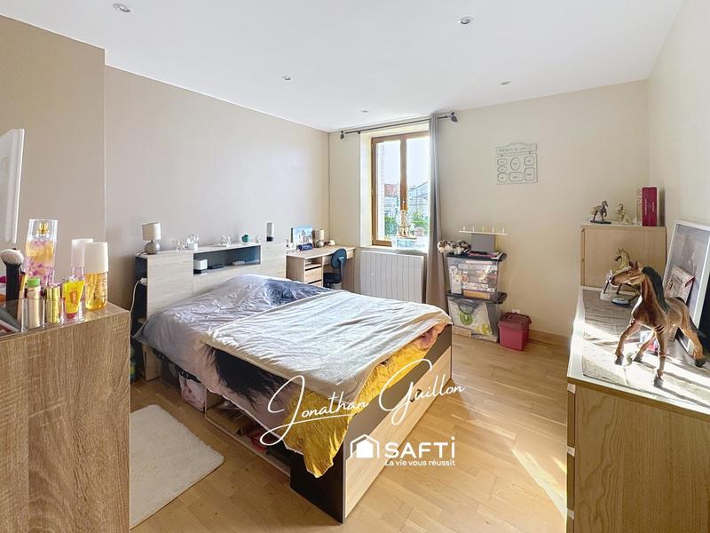 Maison - 255 m² - 8 pièces