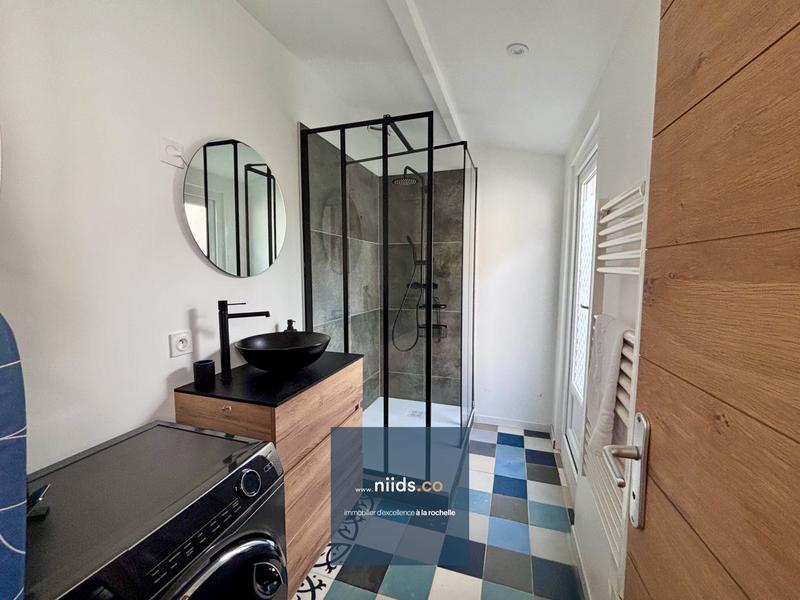 Appartement - 90 m² - 3 pièces