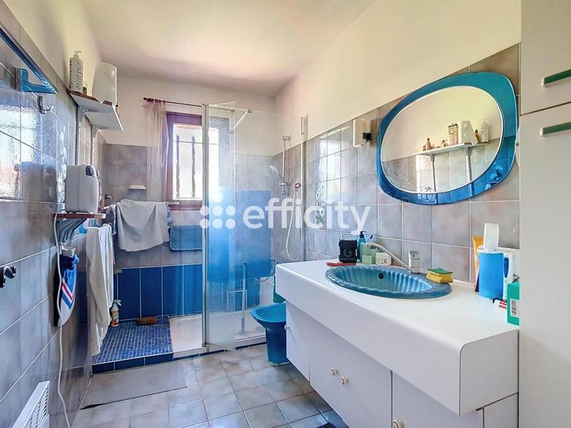 Maison - 186 m² - 8 pièces