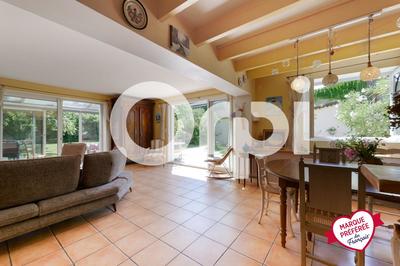 Maison - 161 m² - 6 pièces