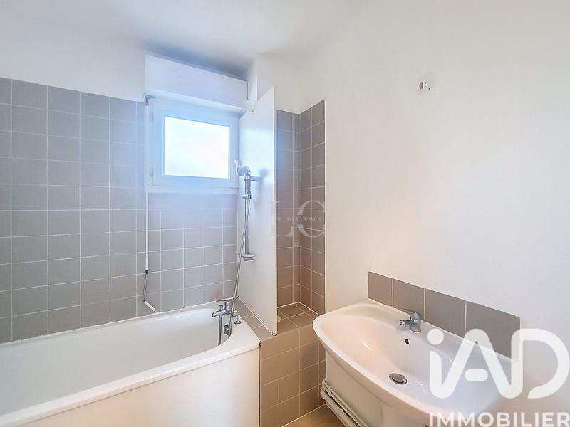 Maison - 97 m² - 5 pièces