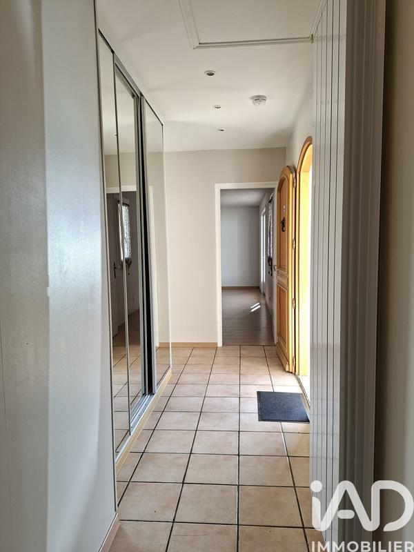 Maison - 180 m² - 5 pièces