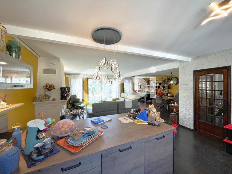 Appartement - 152 m² - 4 pièces