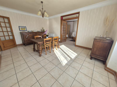 Maison - 160 m² - 9 pièces