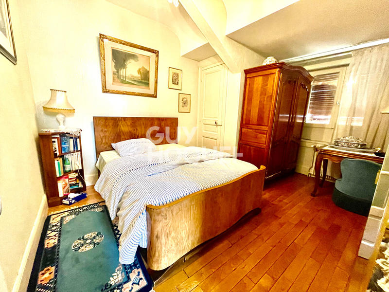 Maison - 102 m² - 5 pièces