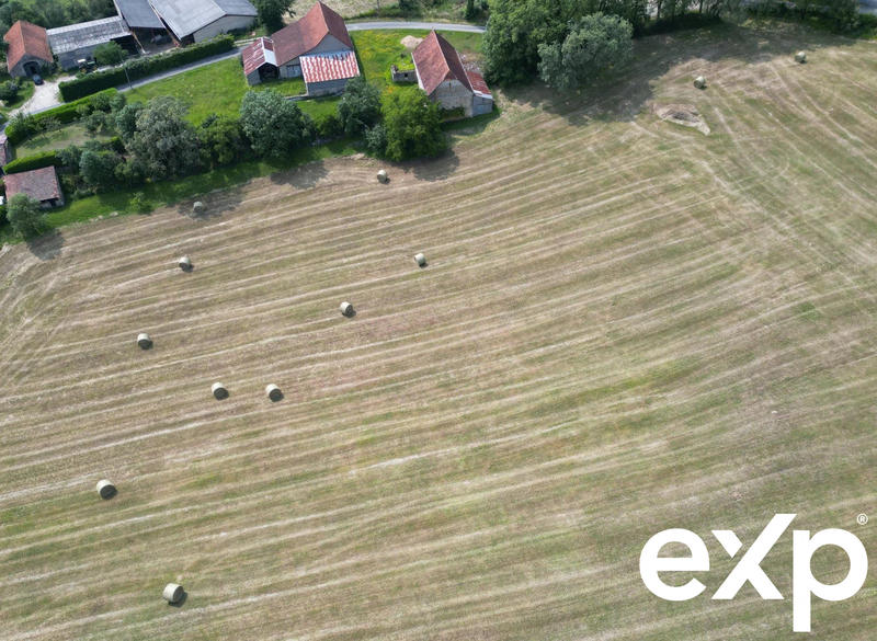 Maison - 326 m² - 3 pièces