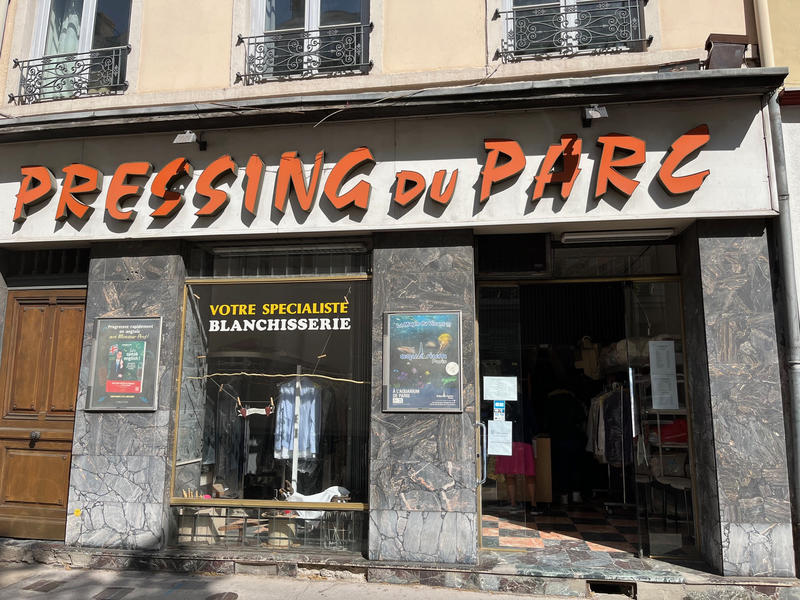 Fonds de commerce - Magasins - 80 m²