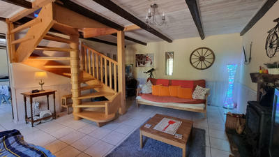 Maison - 102 m² - 7 pièces