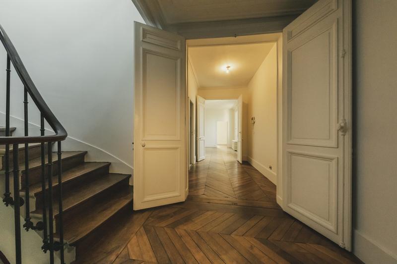 Maison - 876 m² - 20 pièces