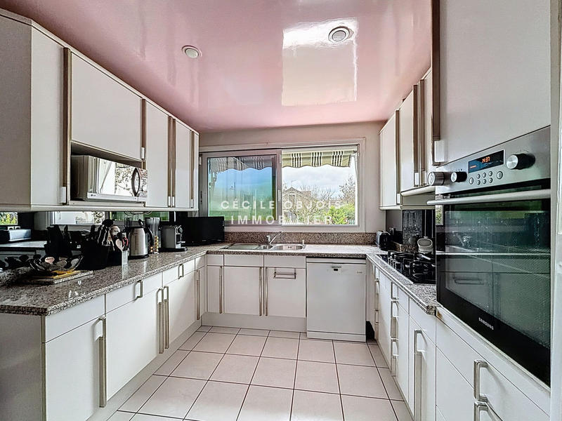 Maison ancienne - 220 m² - 7 pièces