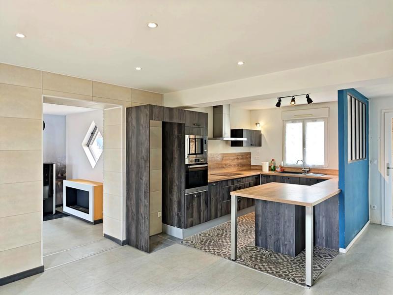 Maison - 102 m² - 5 pièces