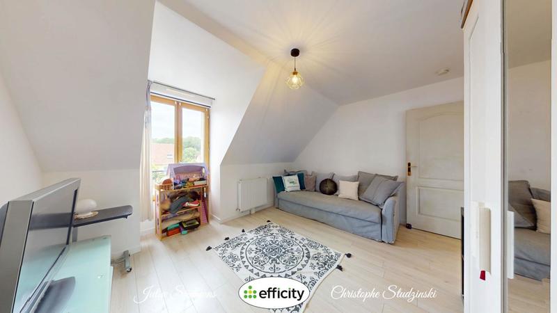 Maison - 184 m² - 8 pièces