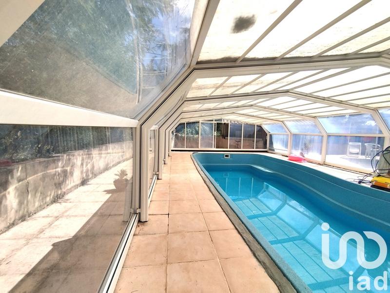 Maison - 235 m² - 8 pièces