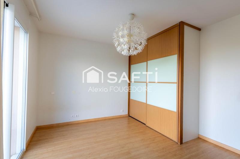 Maison - 298 m² - 9 pièces