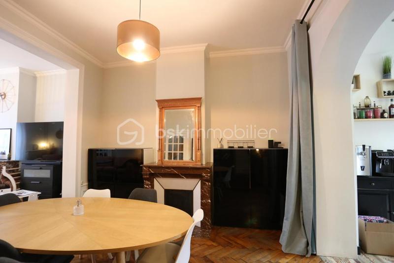 Maison de ville - 156 m² - 11 pièces