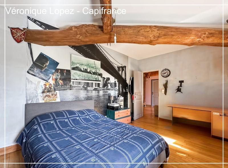 Maison - 524 m² - 8 pièces