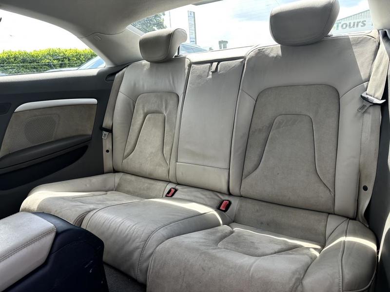 Audi A5 Coupé 2.7 TDi Multitronic 190cv Bva8 Ambiente