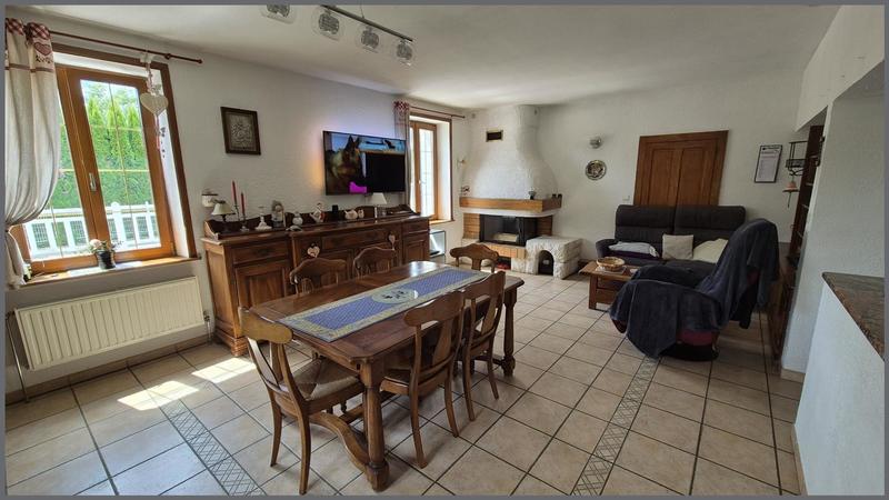 Maison - 185 m² - 185 pièces