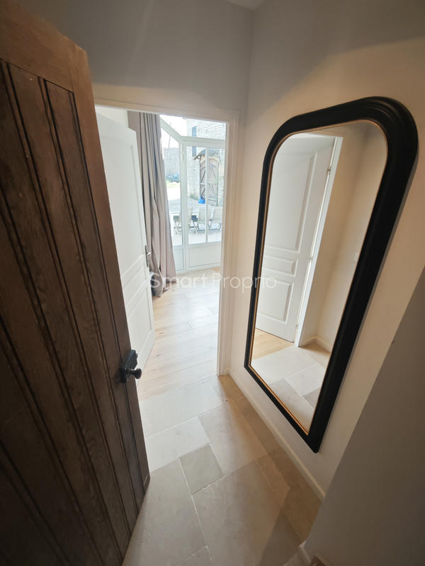 Maison - 300 m² - 9 pièces