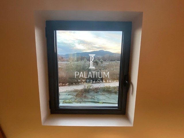 Bureau - 14 m² - 1 pièce