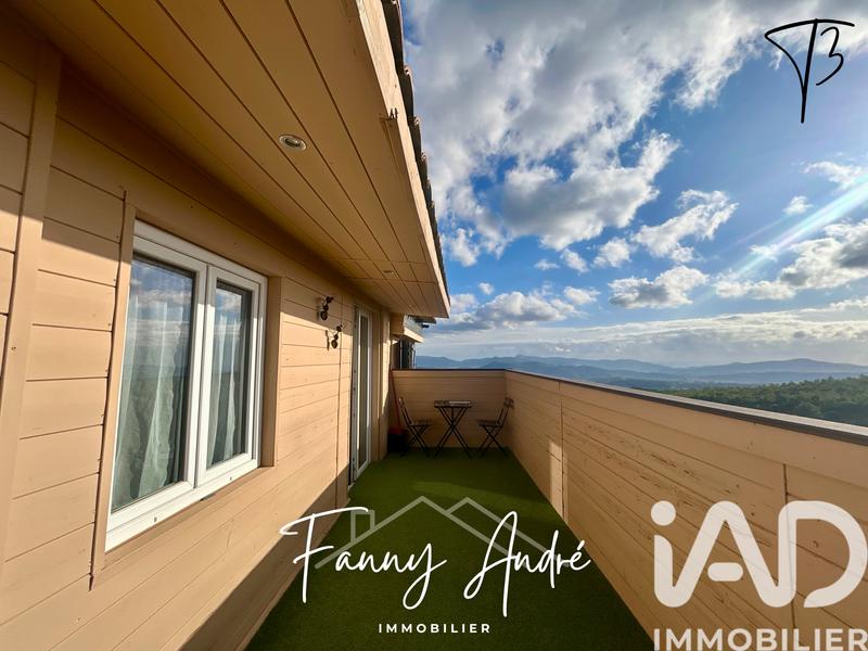 Maison - 92 m² - 5 pièces