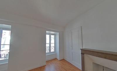 Studio - 48 m² - 1 pièce