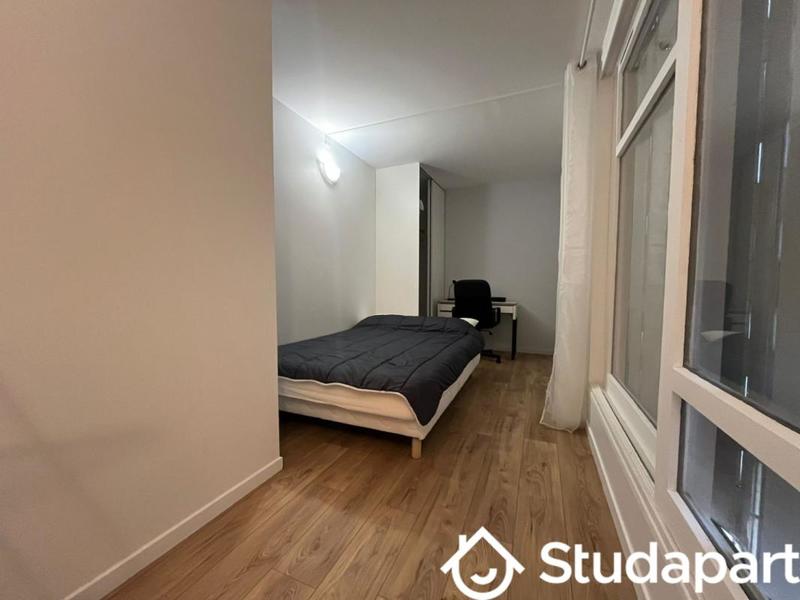 Chambre - 12 m² - 1 pièce