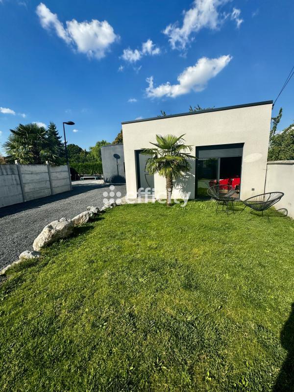 Maison - 90 m² - 3 pièces