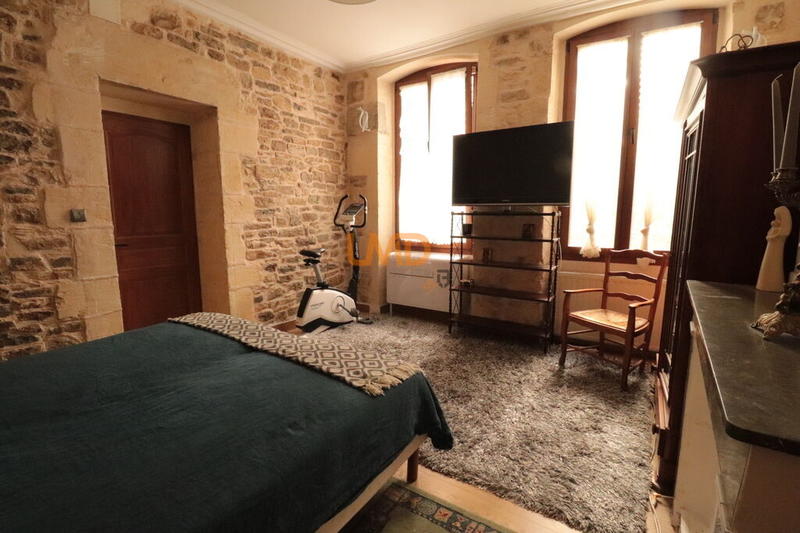 Appartement - 81 m² - 3 pièces
