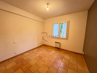 Appartement - 97 m² - 3 pièces