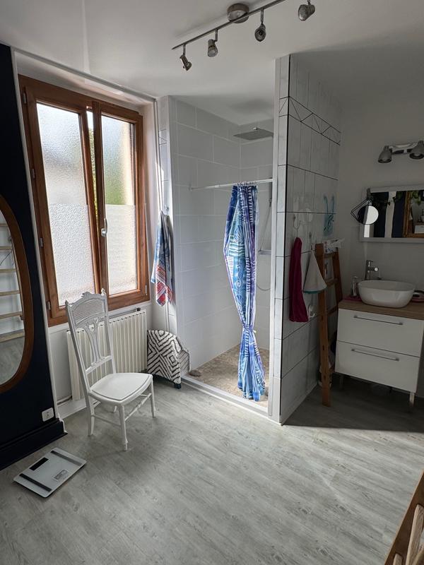 Maison ancienne - 194 m² - 7 pièces