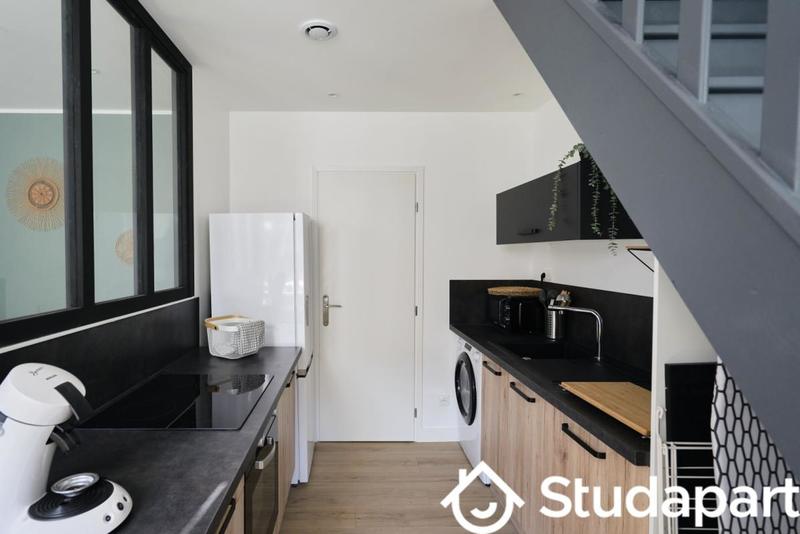 Chambre - 9 m² - 1 pièce