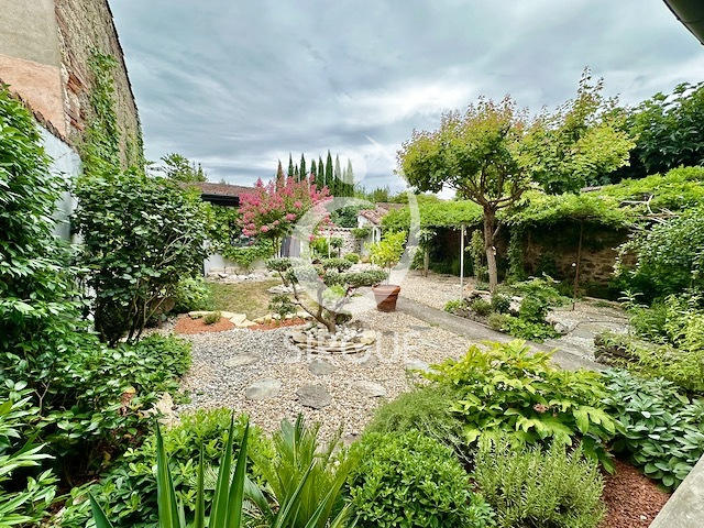 Maison - 165 m² - 6 pièces