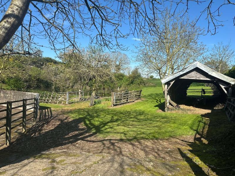 Maison - 218 m² - 10 pièces