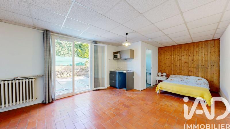 Maison - 220 m² - 7 pièces