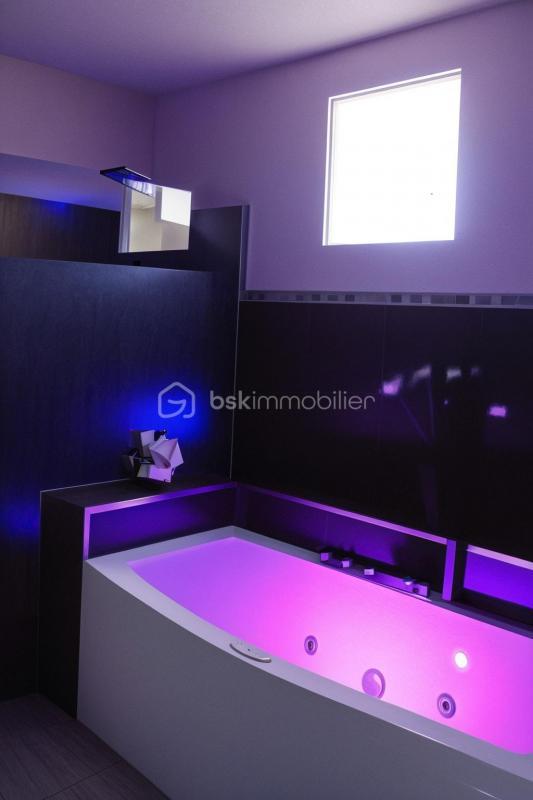 Propriété - 380 m² - 12 pièces