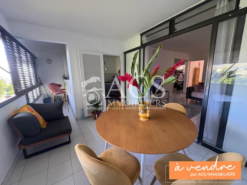Appartement - 64 m² - 3 pièces