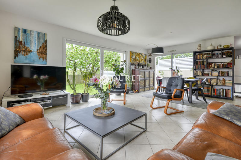 Maison - 190 m² - 9 pièces