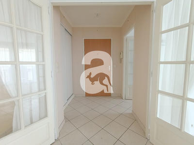 Appartement - 81 m² - 3 pièces