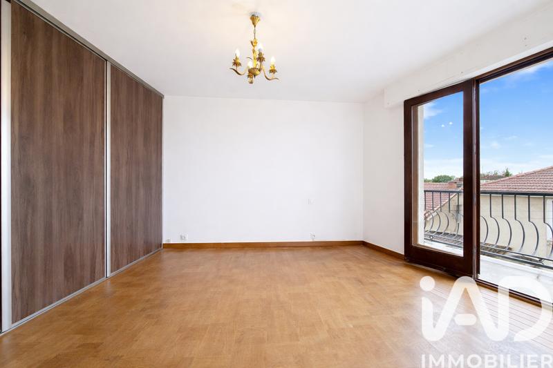 Appartement - 90 m² - 3 pièces