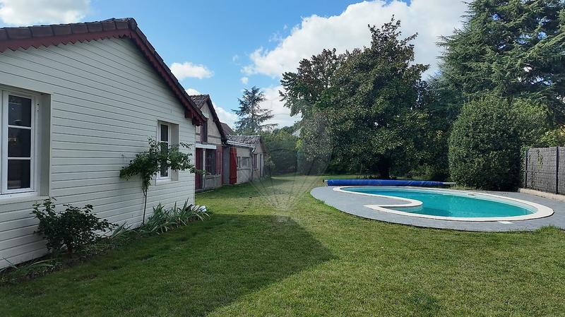 Maison - 175 m² - 7 pièces