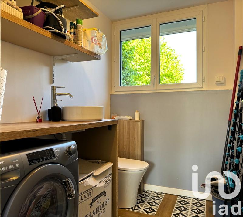 Maison - 180 m² - 8 pièces