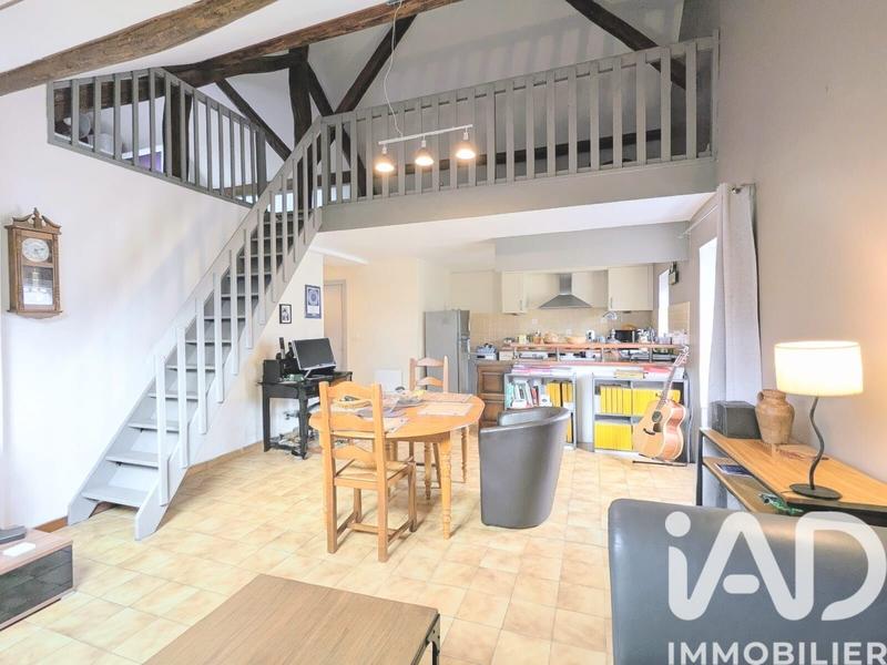 Appartement - 84 m² - 3 pièces