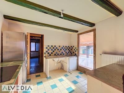 Appartement - 77 m² - 3 pièces