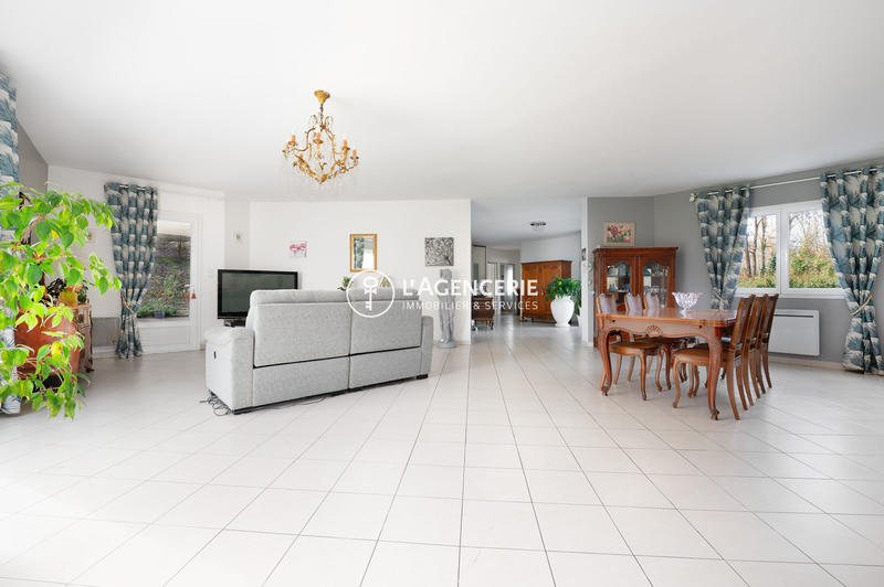 Maison - 170 m² - 4 pièces